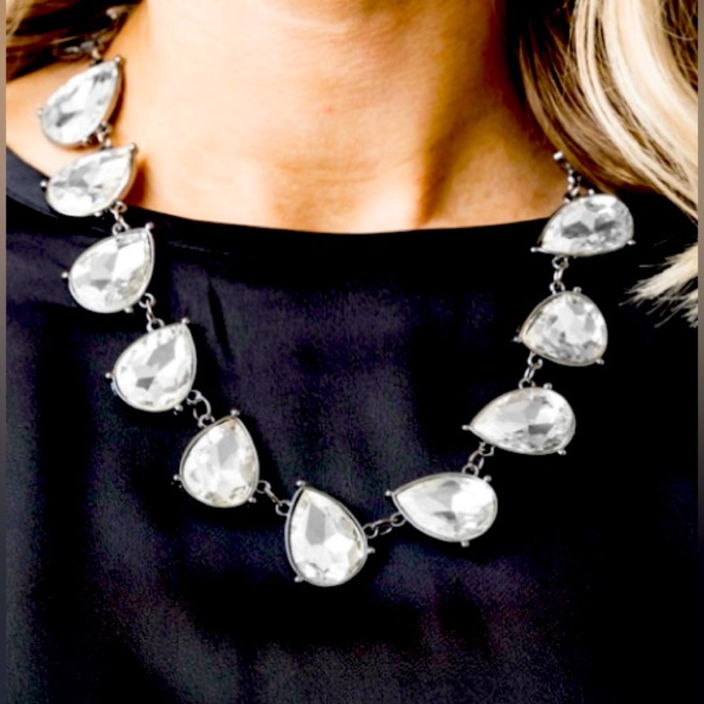 White Gems Necklace Set NWT